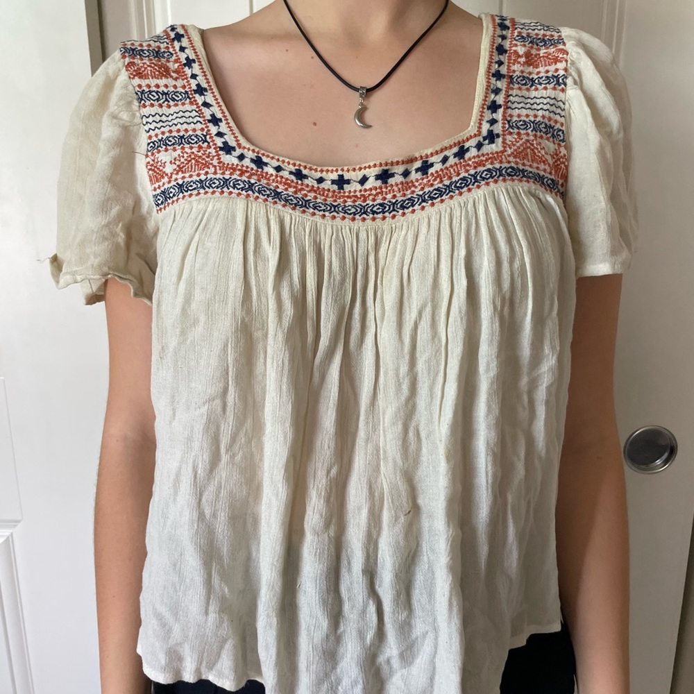 BOHEMIAN FLOWY BLOUSE